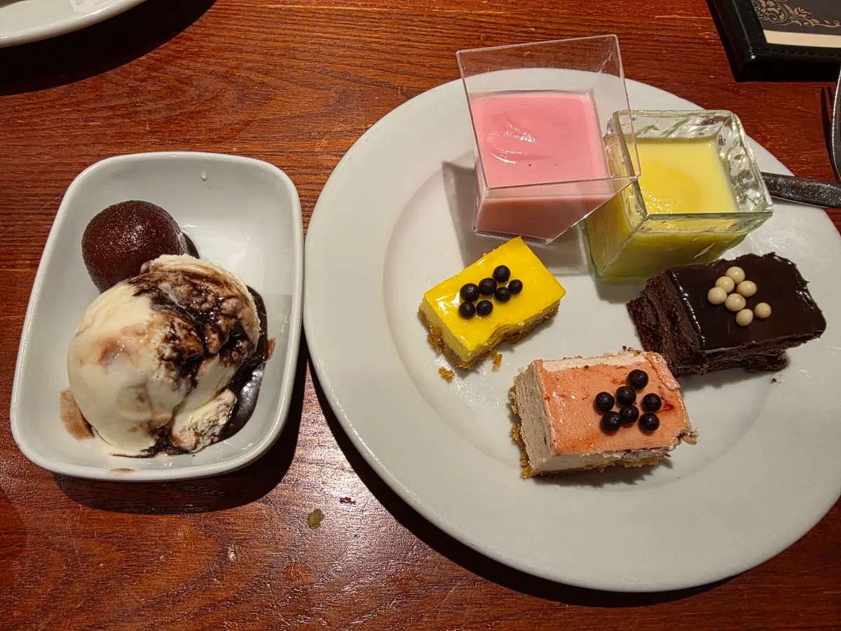 Feast India — Indian restaurants in Leicester