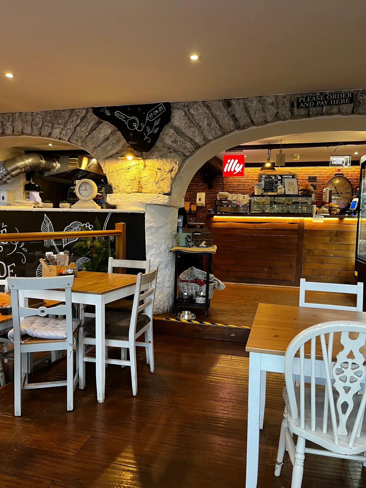 Waterside Cafe & Bistro photo (photo 2 of 3)