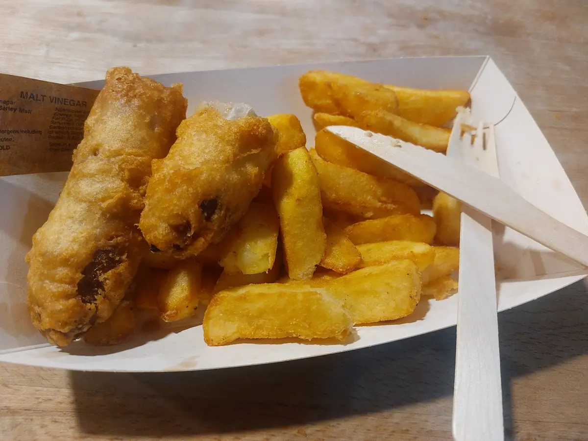 Captain's Fish & Chips — Restaurants in Chessington