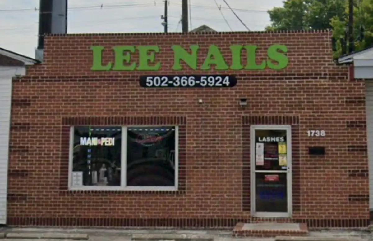 Lee nails photo (photo 1 of 3)