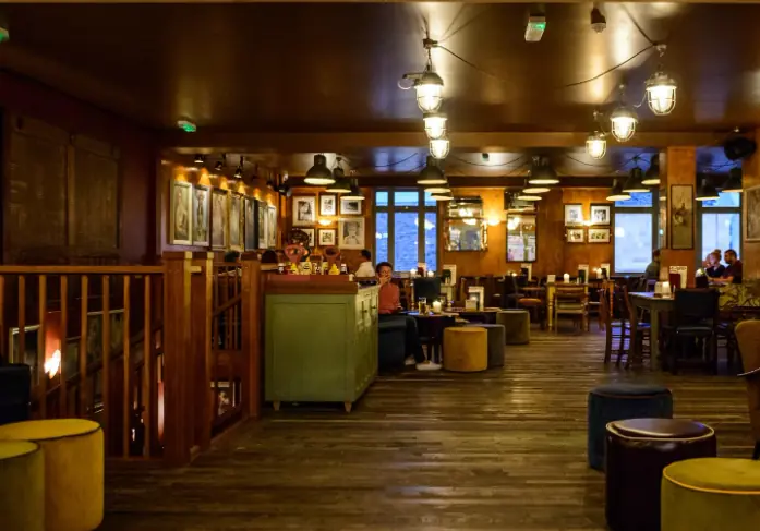 Como Lounge photo (photo 3 of 3)