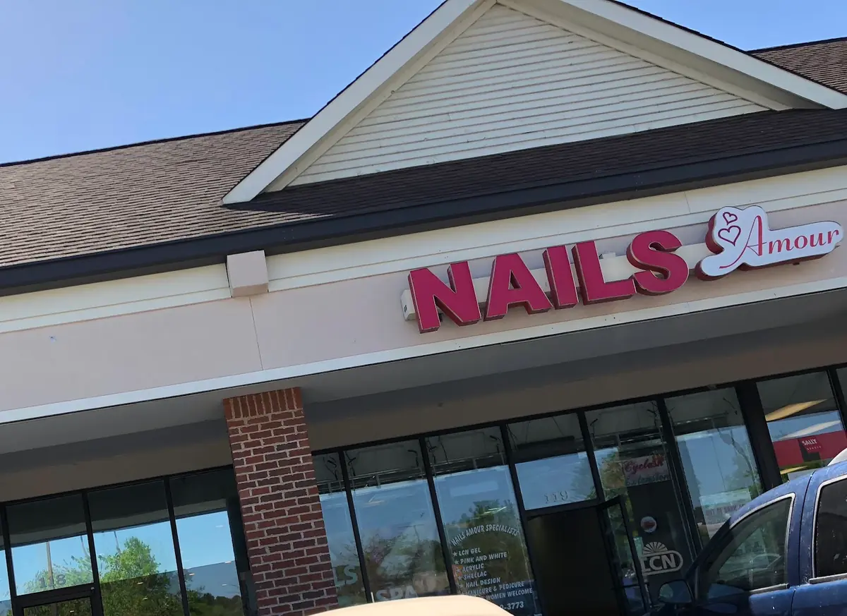 Amour Nails & Spa photo (photo 1 of 3)