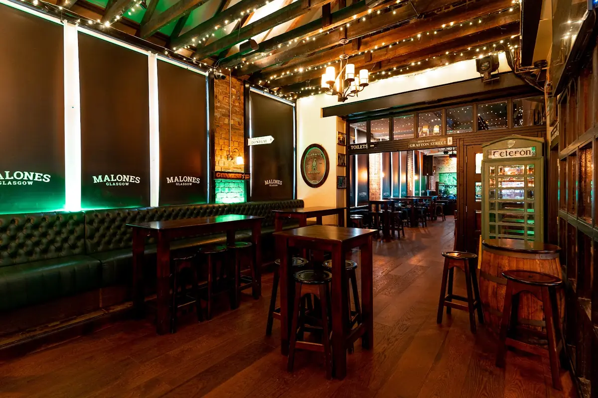 Malones Irish Bar photo (photo 1 of 3)