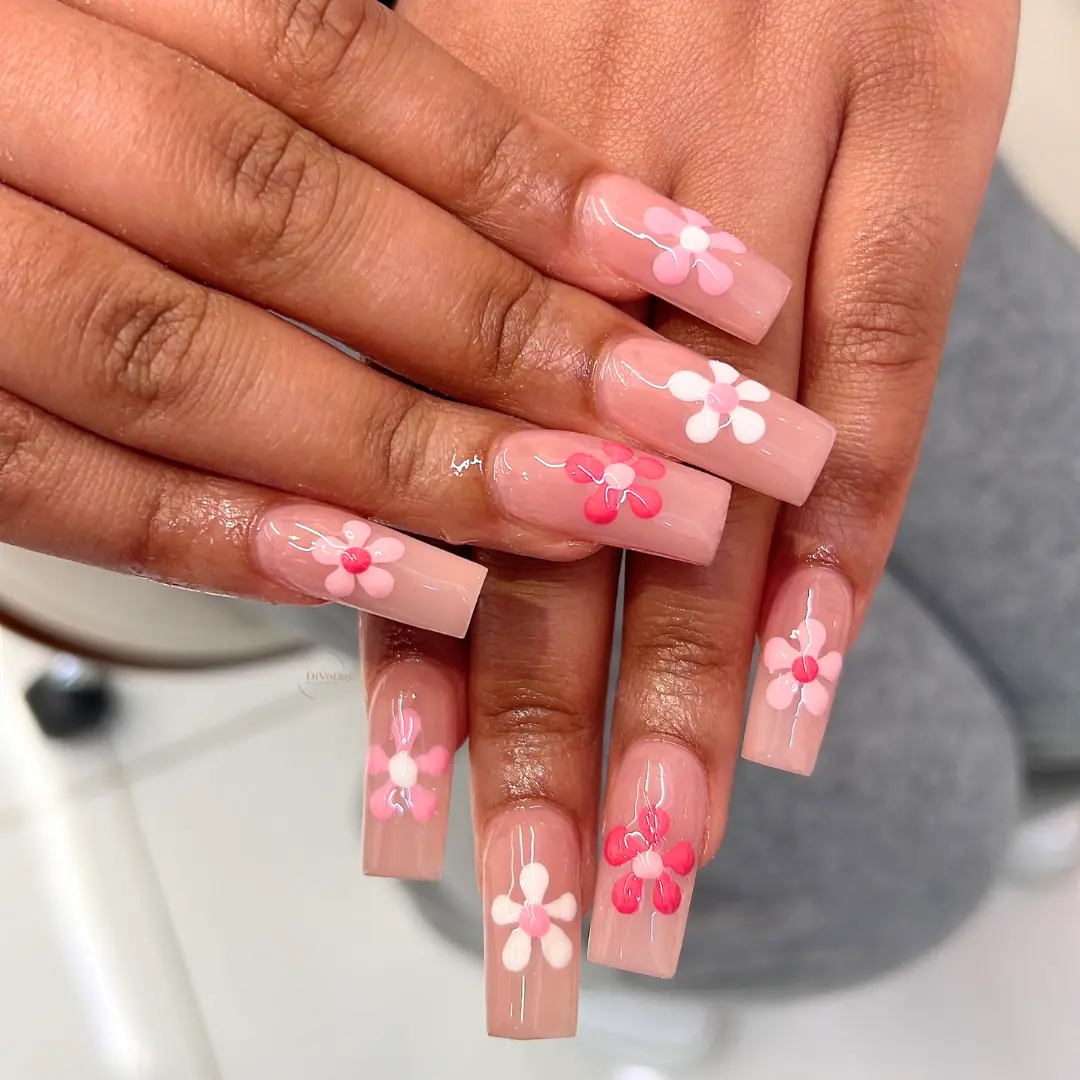 Divoday Nails and Beauty photo (photo 2 of 3)