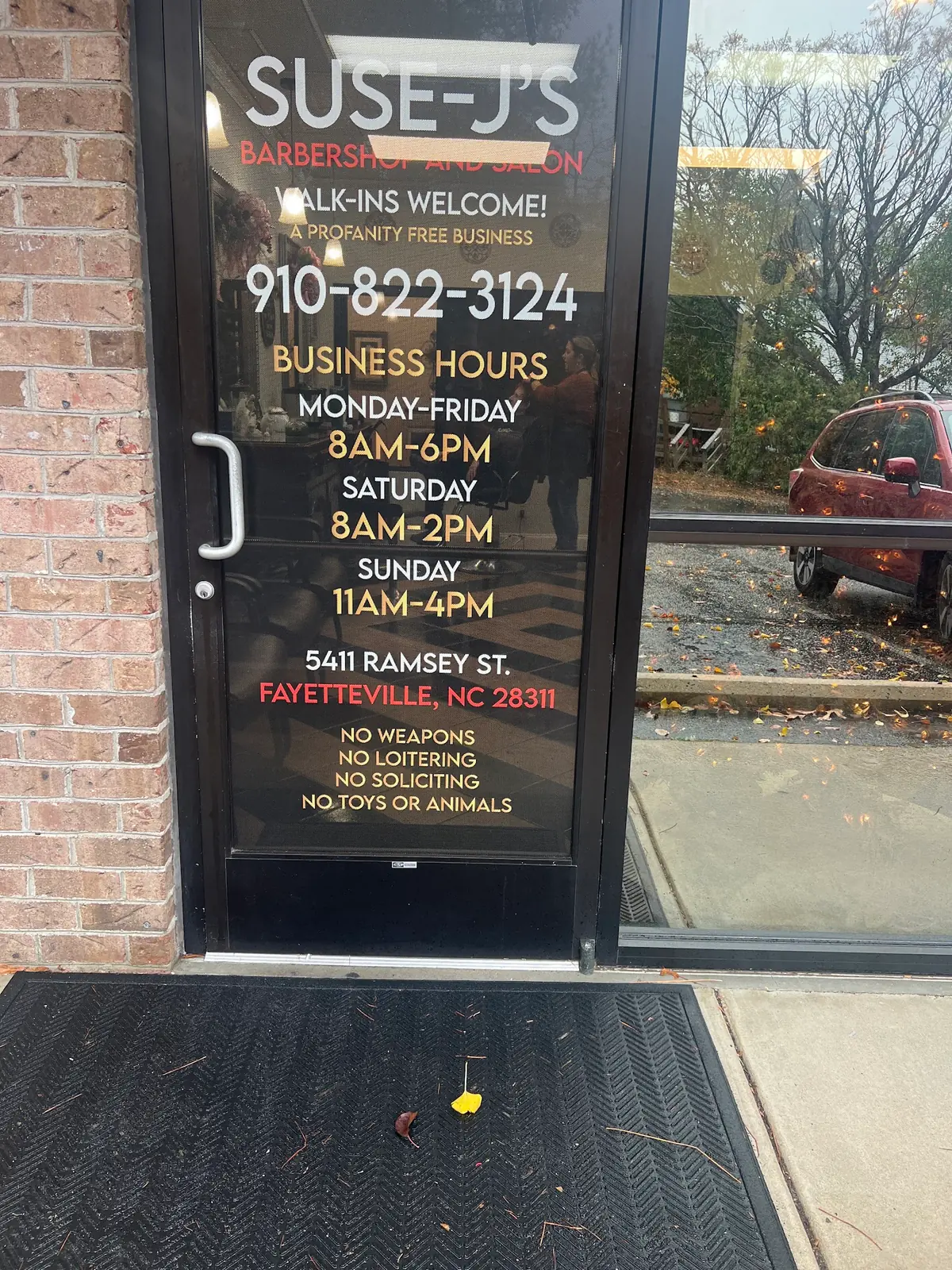 Suse J's Barbershop and Beauty Salon photo (photo 1 of 3)