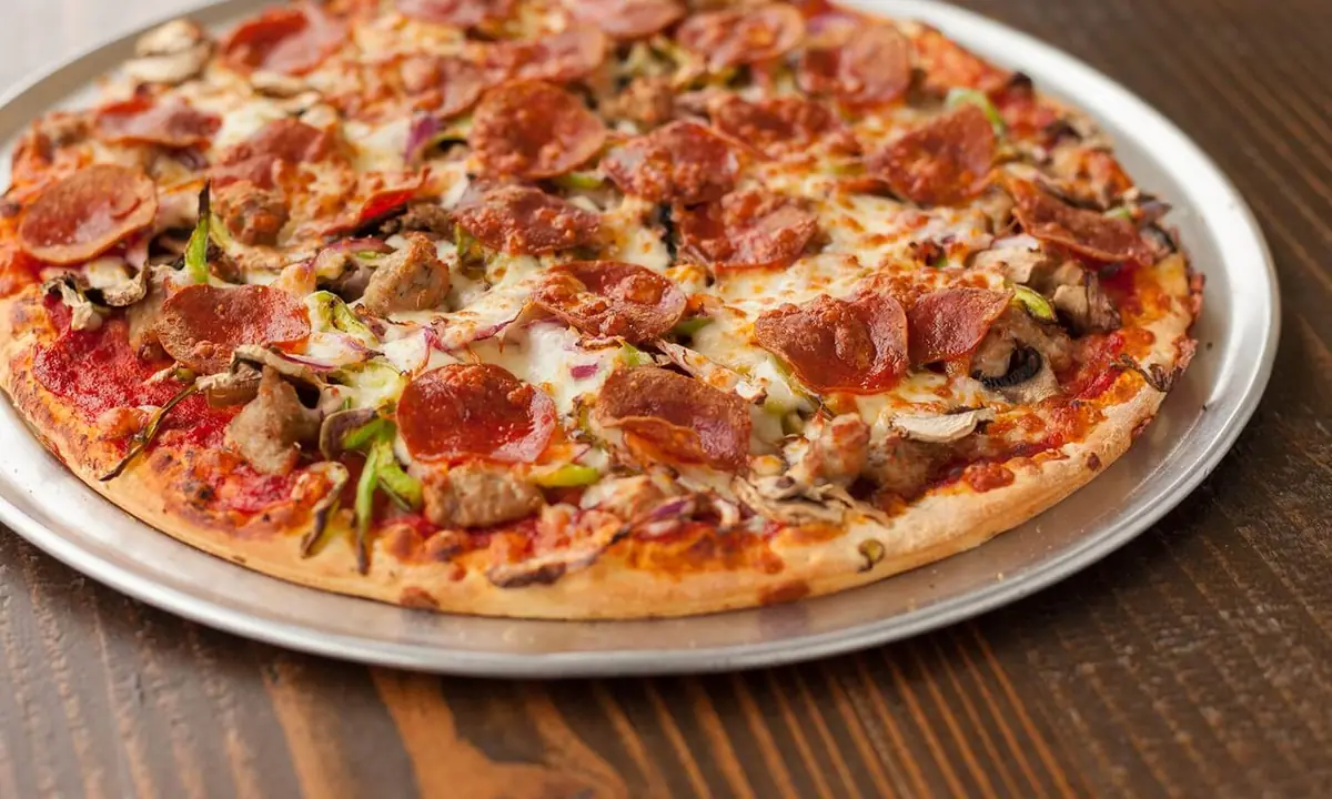 Pizza SLICE photo (photo 1 of 3)