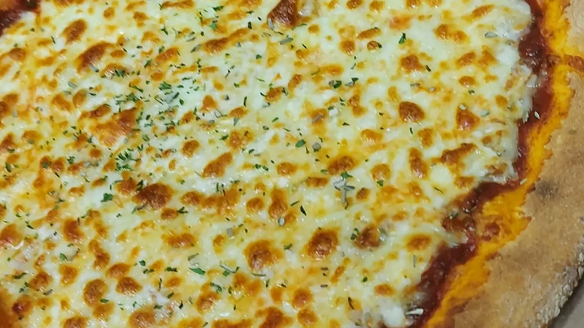 Bello Pizza photo (photo 1 of 3)