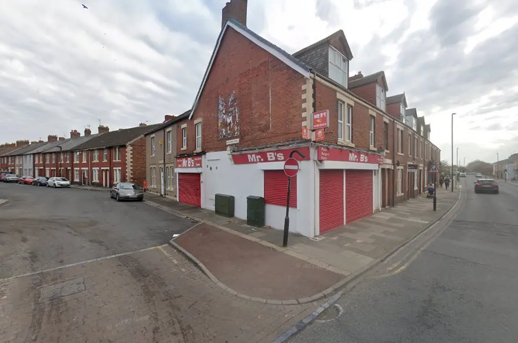 Mr B's photo (photo 2 of 2)