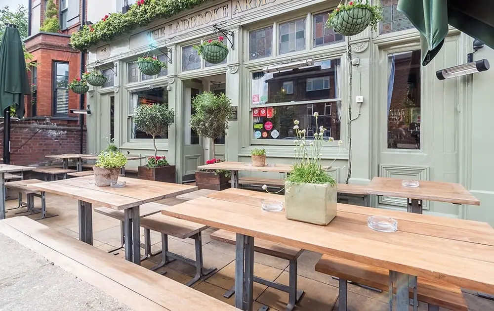 The Ladbroke Arms — Bars in London