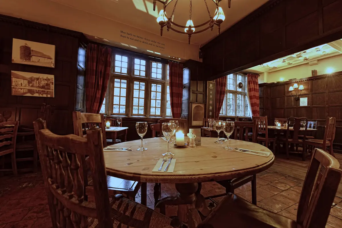 Hangleton Manor photo (photo 1 of 3)