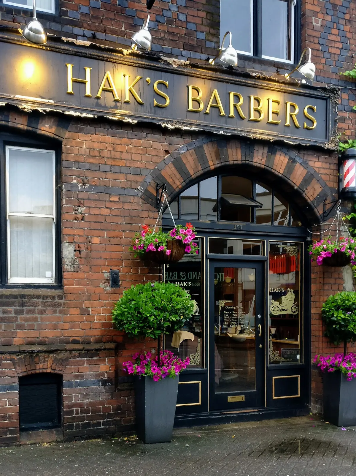 Hak's Barbers photo (photo 1 of 3)