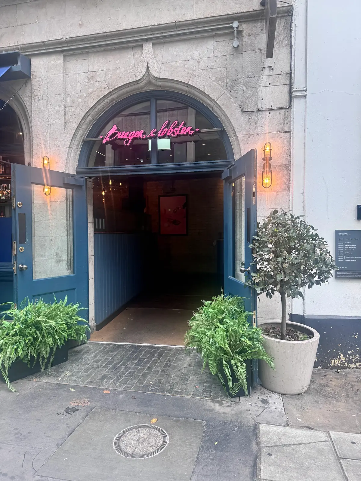 Burger & Lobster - Bond Street photo (photo 2 of 3)