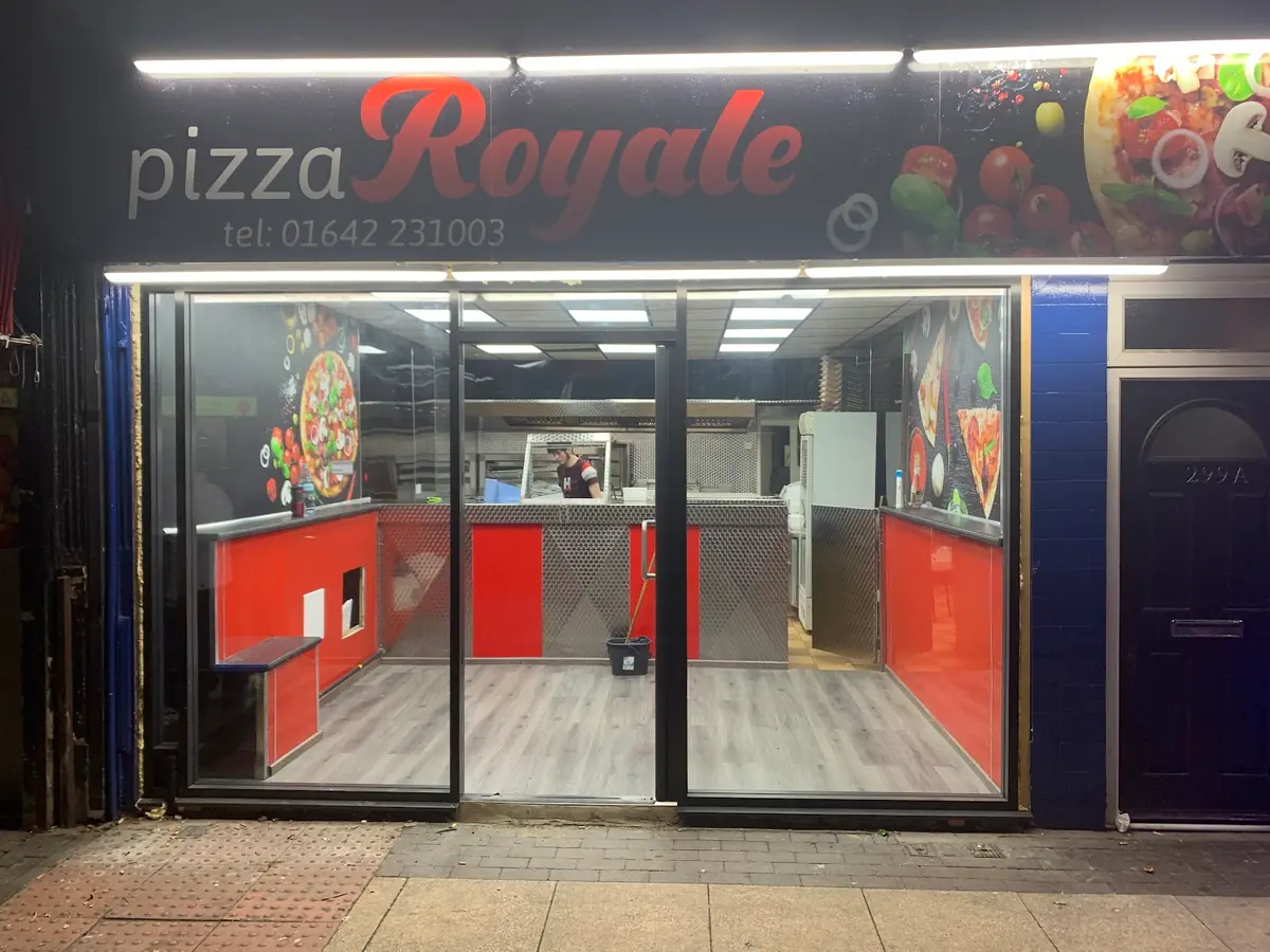 Pizza Royale photo (photo 1 of 3)