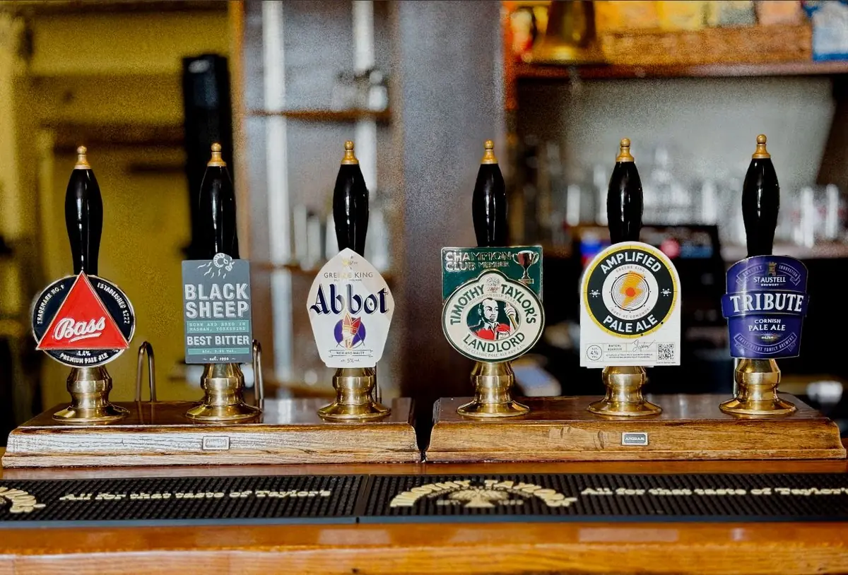 The Thorn Tree Inn photo (photo 1 of 3)