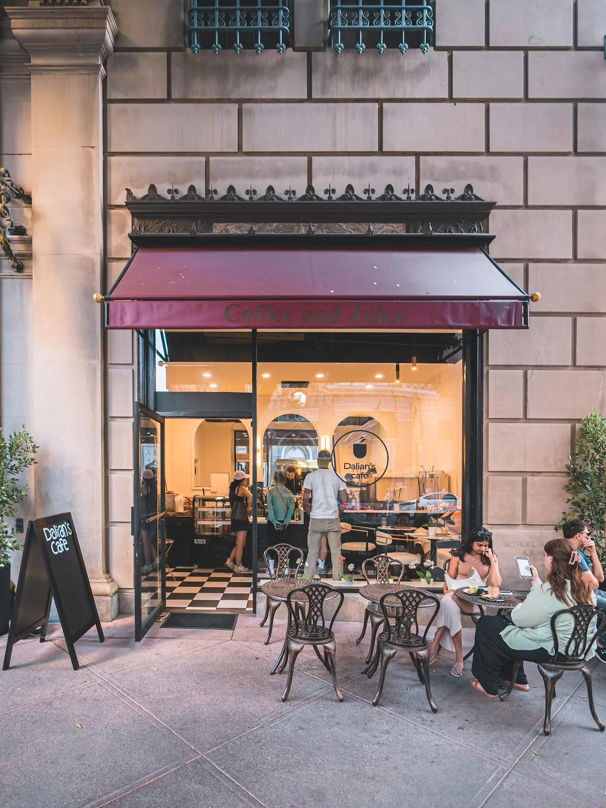 Dalian's Café