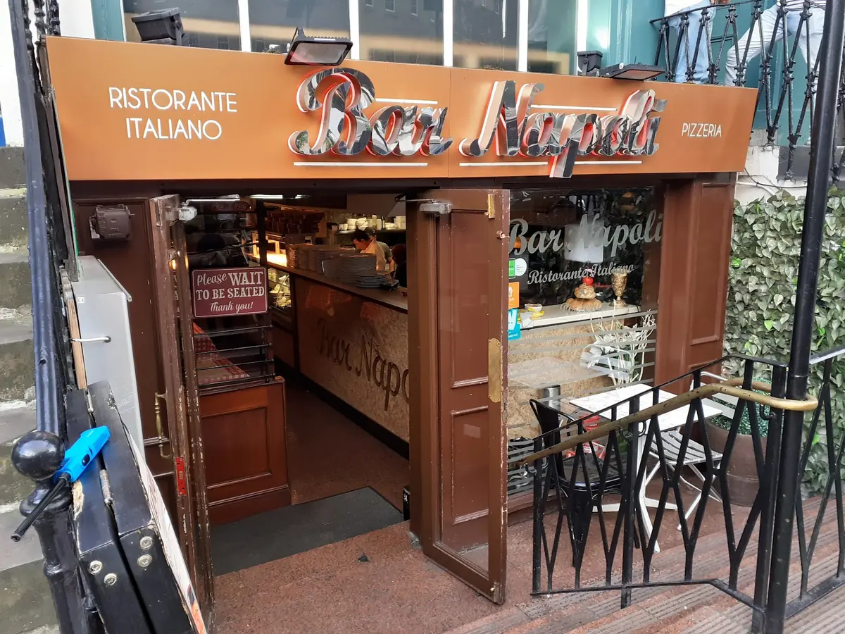 Bar Napoli — Italian restaurants in Edinburgh
