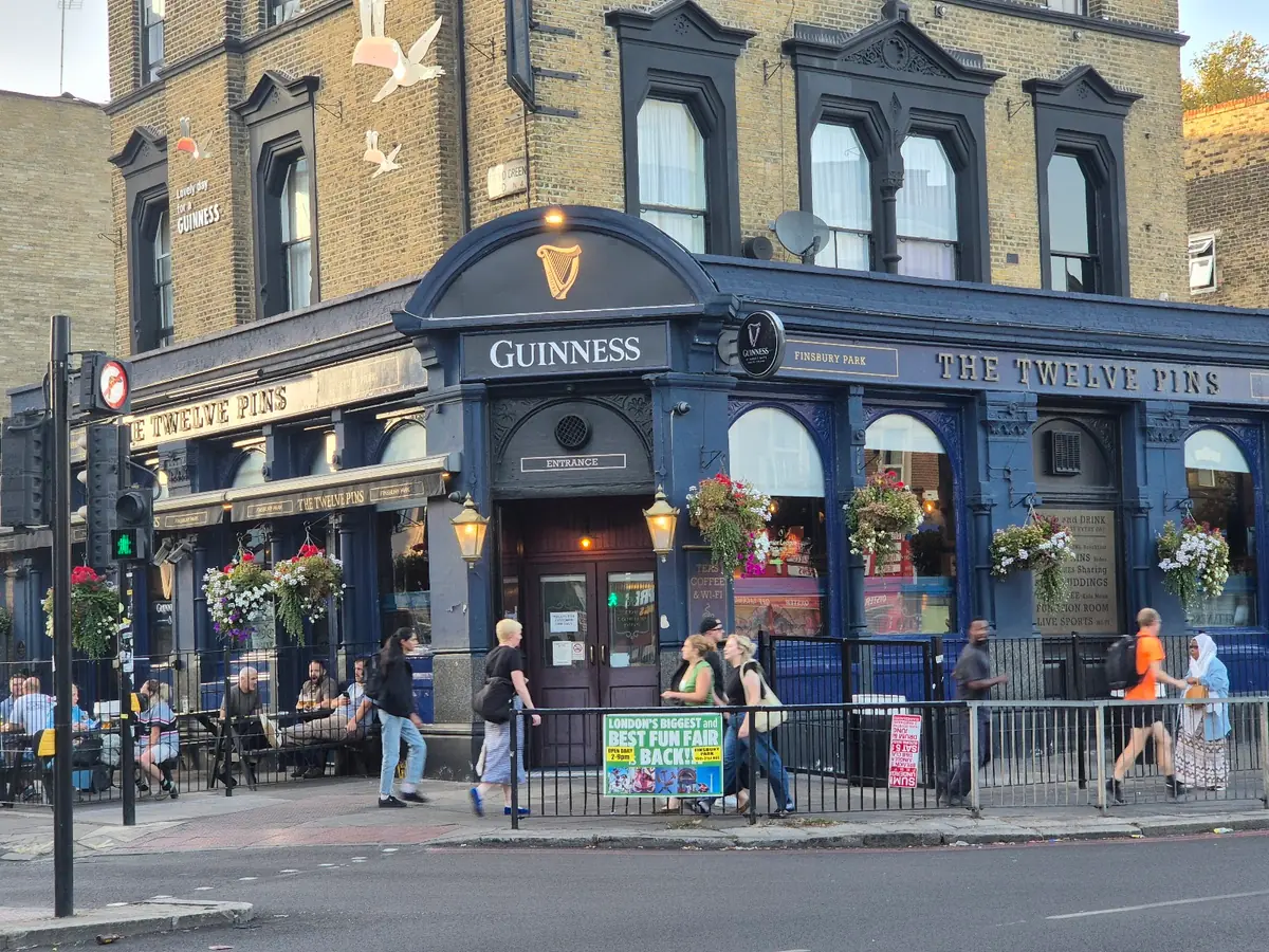 The Twelve Pins — Bars in London