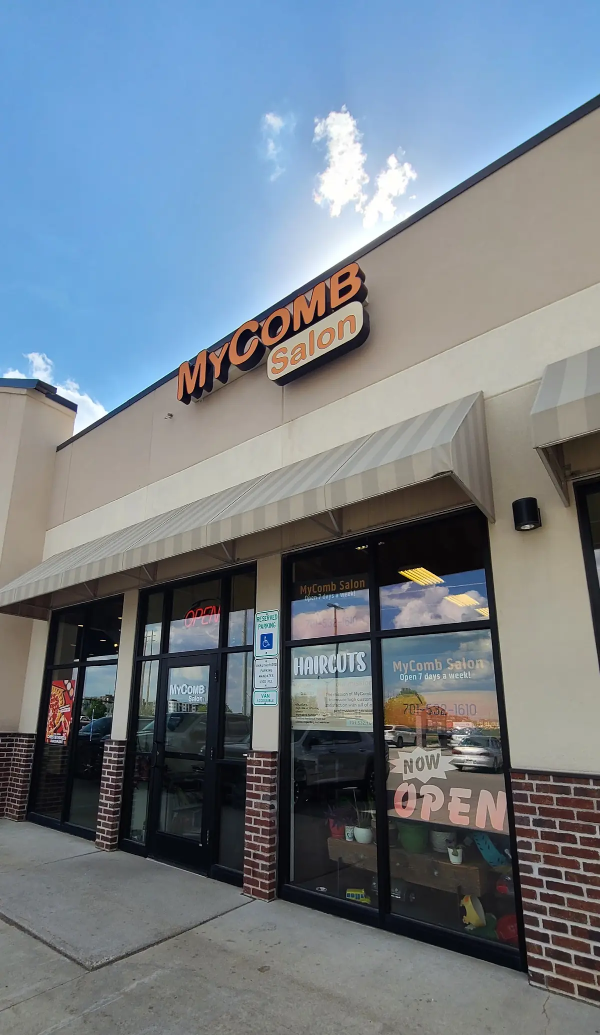 MyComb Salon photo (photo 1 of 3)