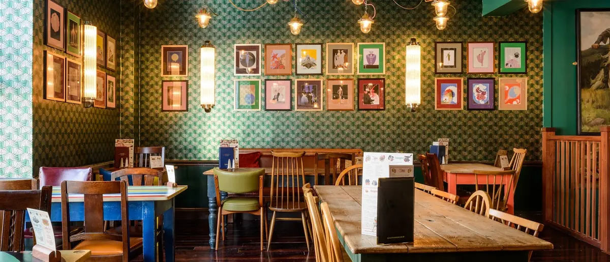 Toro Lounge photo (photo 1 of 3)