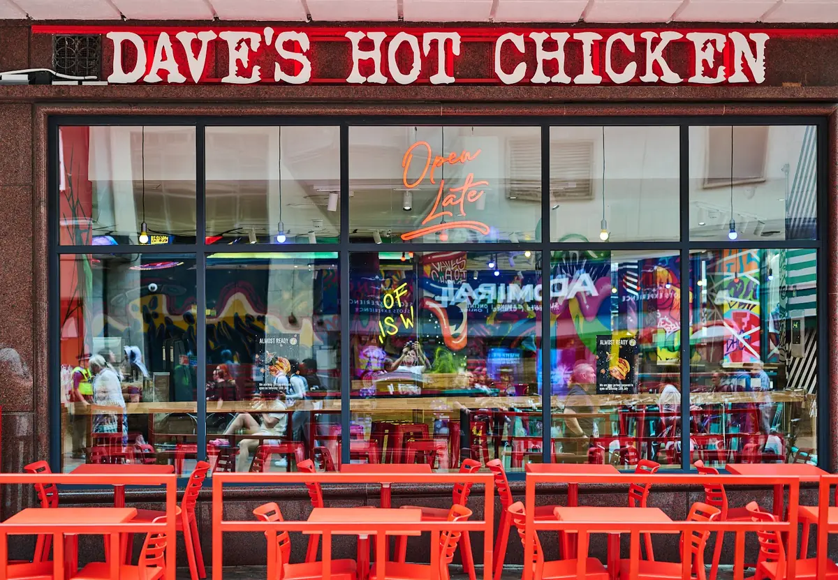 Dave's Hot Chicken photo (photo 1 of 3)