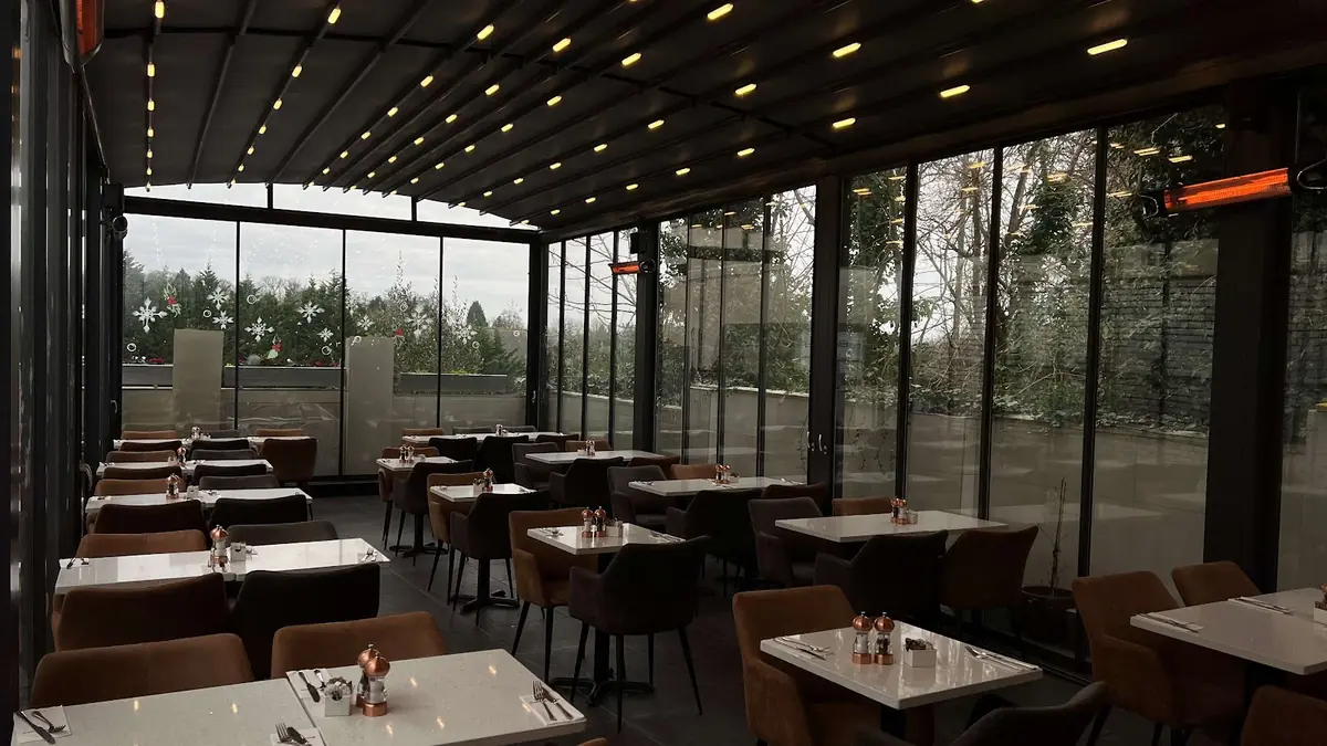 Inside Barracuda, Bushey