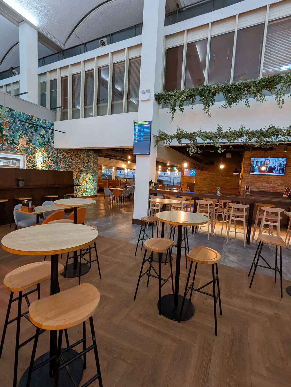 Bird & Signet Bar photo (photo 3 of 3)