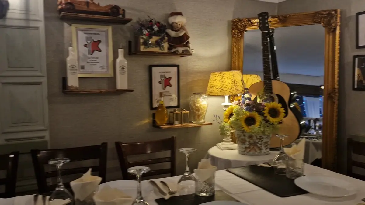La Fortuna Kensington photo (photo 1 of 3)