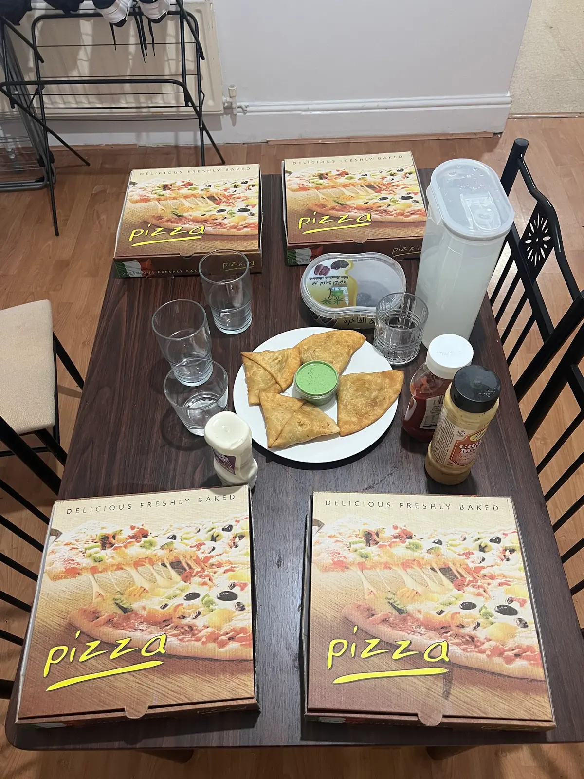 The Food Junction — Pizza restaurants in Nottingham