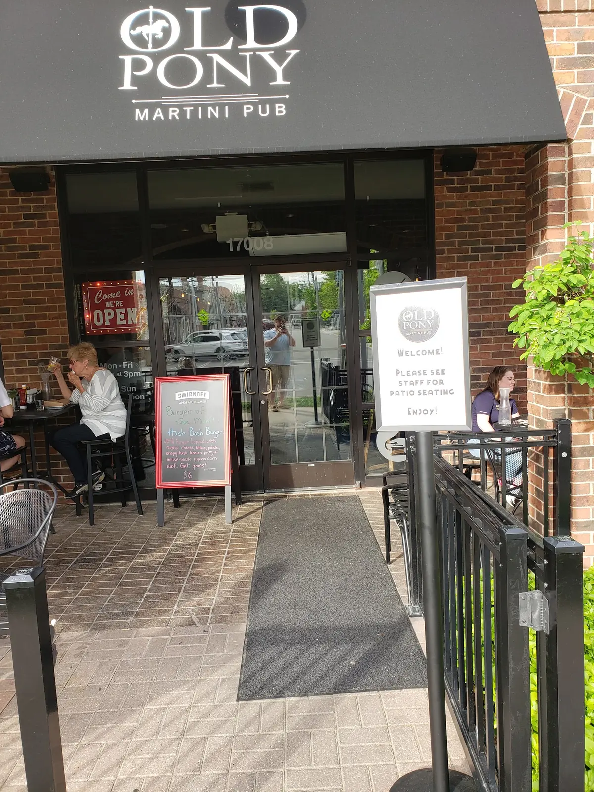 Kercheval Place — Shopping Malls in Grosse Pointe