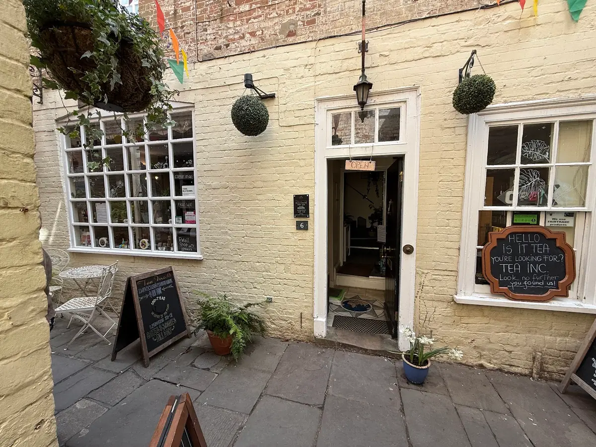 Tea Inc. photo (photo 2 of 3)