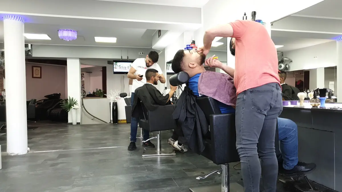 BEHRAM the Hairstyler - Aachen photo (photo 3 of 3)
