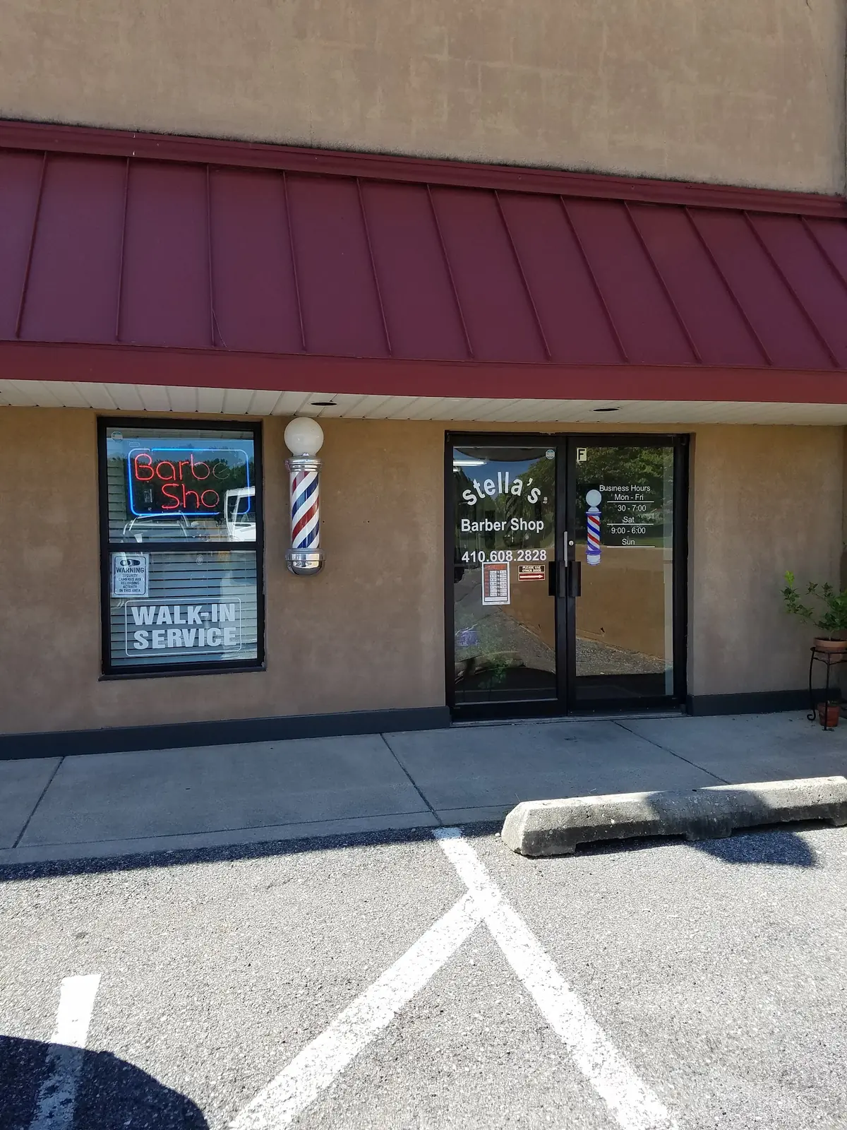 Stella's Barber Shop photo (photo 1 of 3)