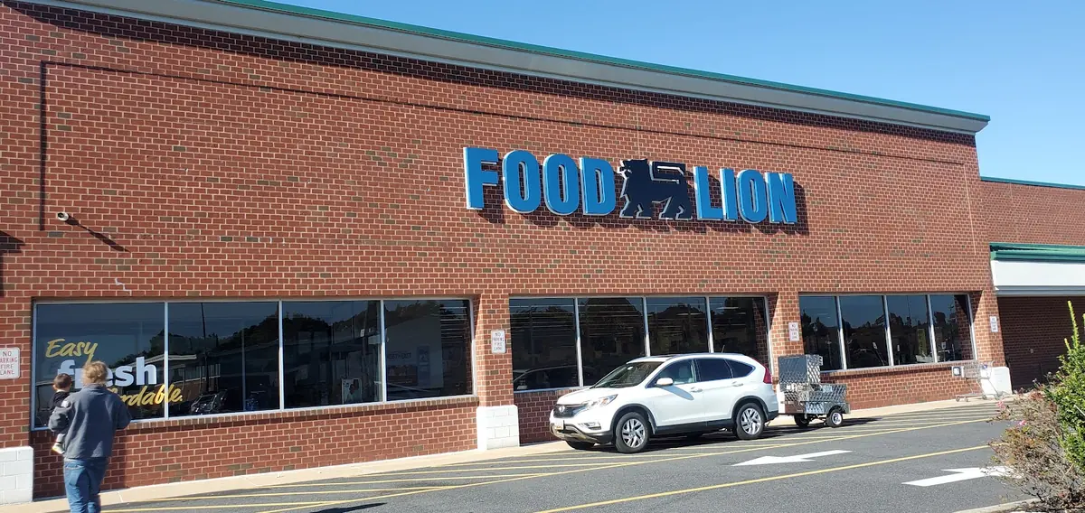 North East Station — Shopping Malls in North East