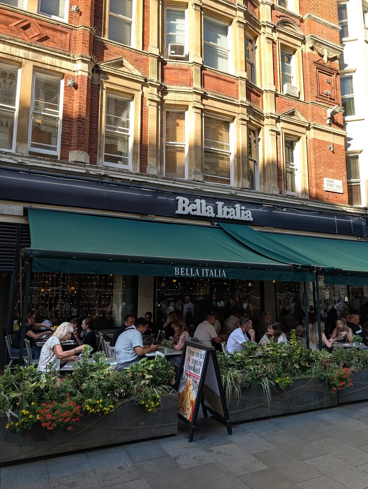 Bella Italia - Irving Street photo (photo 2 of 3)