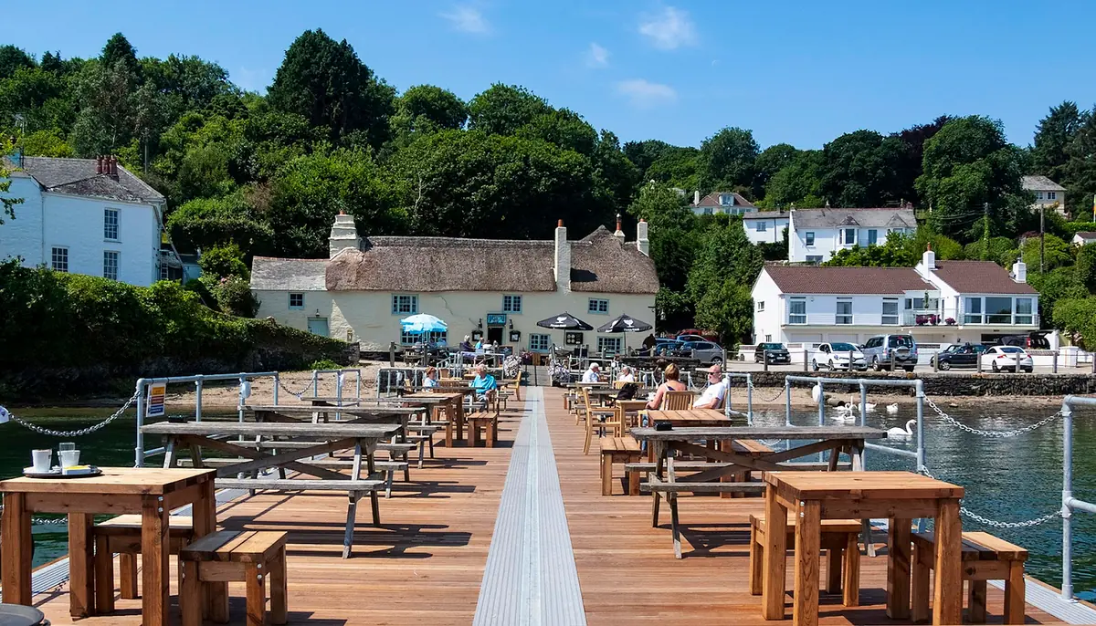 Pandora Inn — Bars in Falmouth