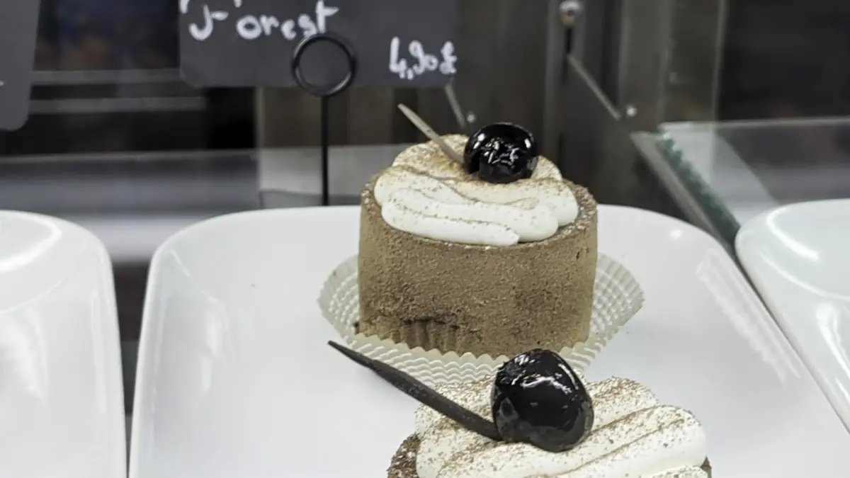 Naya Cafe & Deli photo (photo 1 of 3)