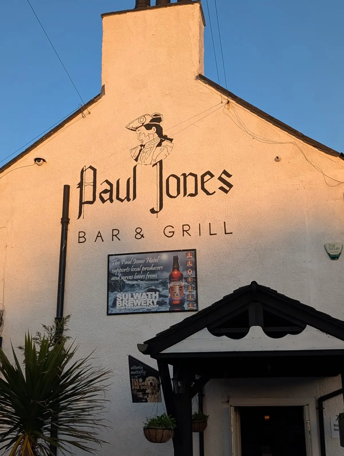 Paul Jones Hotel — Bars in Dumfries