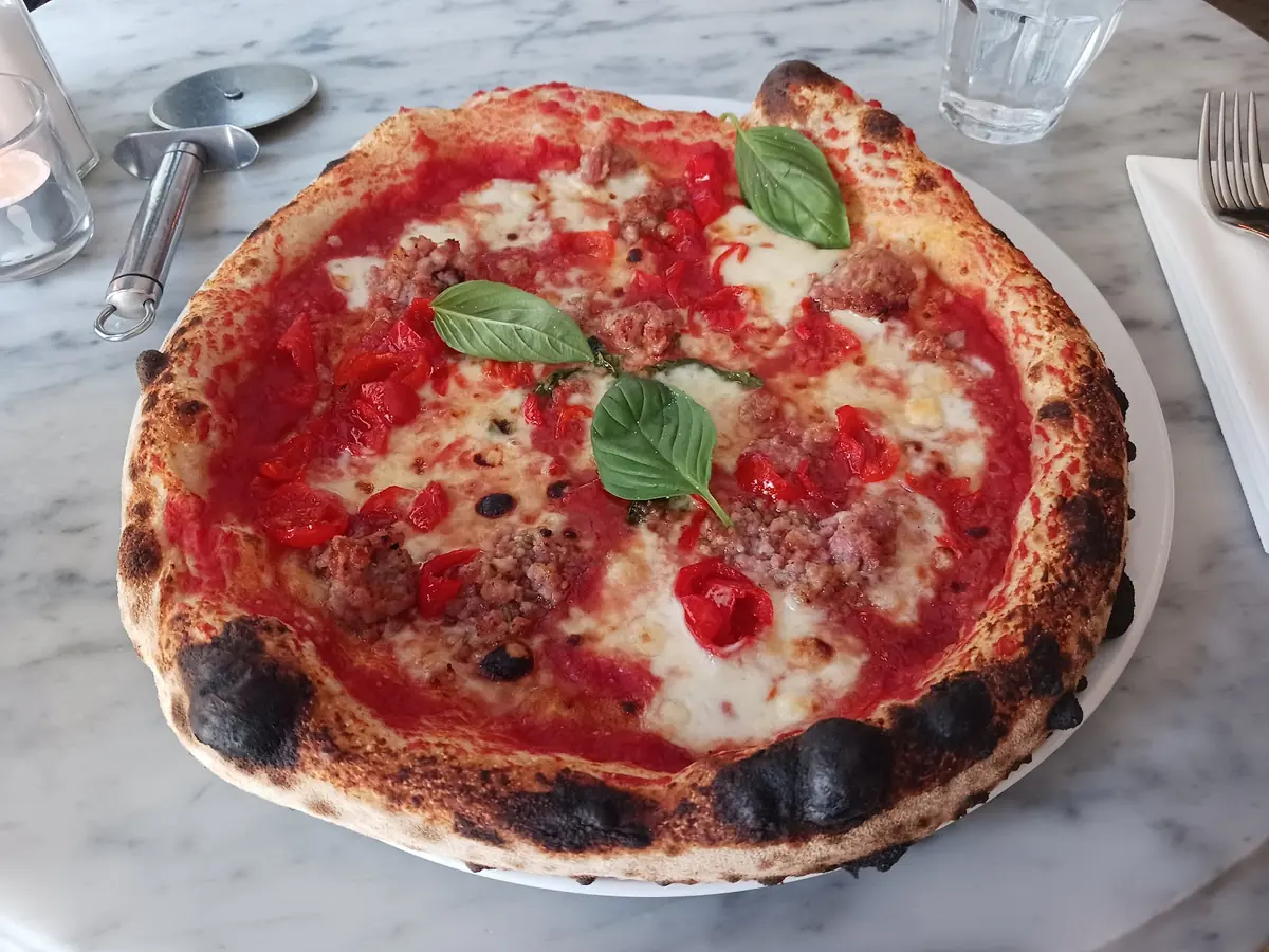 Bosco Pizzeria photo (photo 3 of 3)
