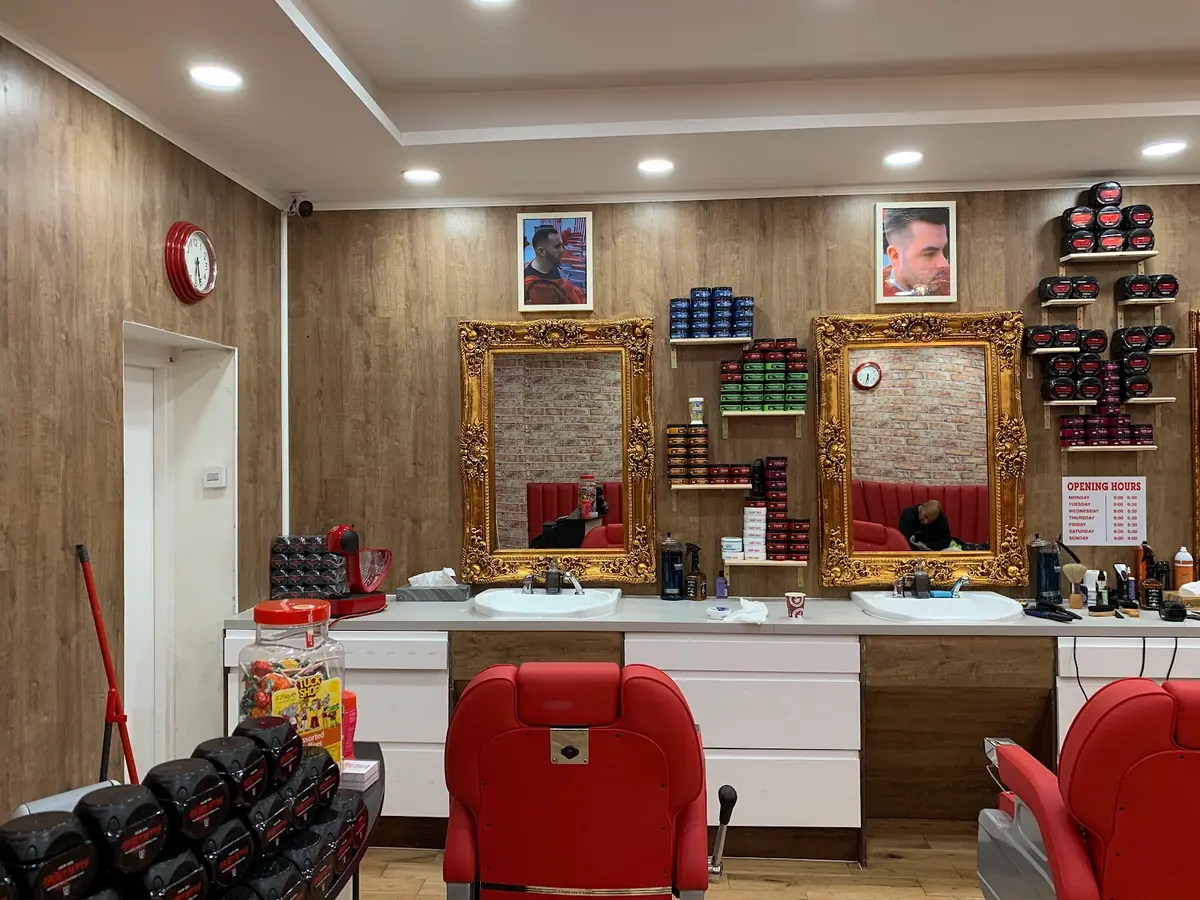 Red Barber Shop Abbey wood photo (photo 4 of 7)