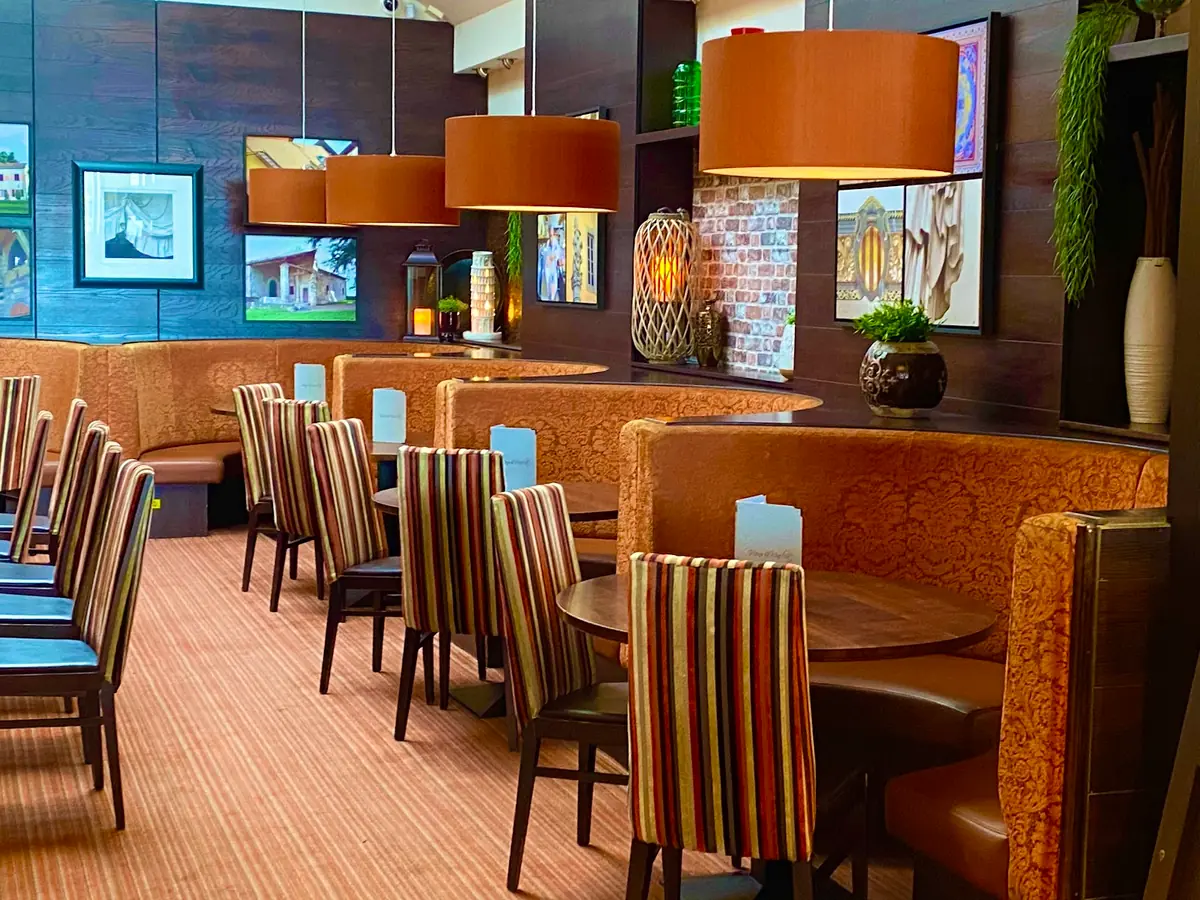 Cecchini’s Italian restaurant photo (photo 2 of 3)
