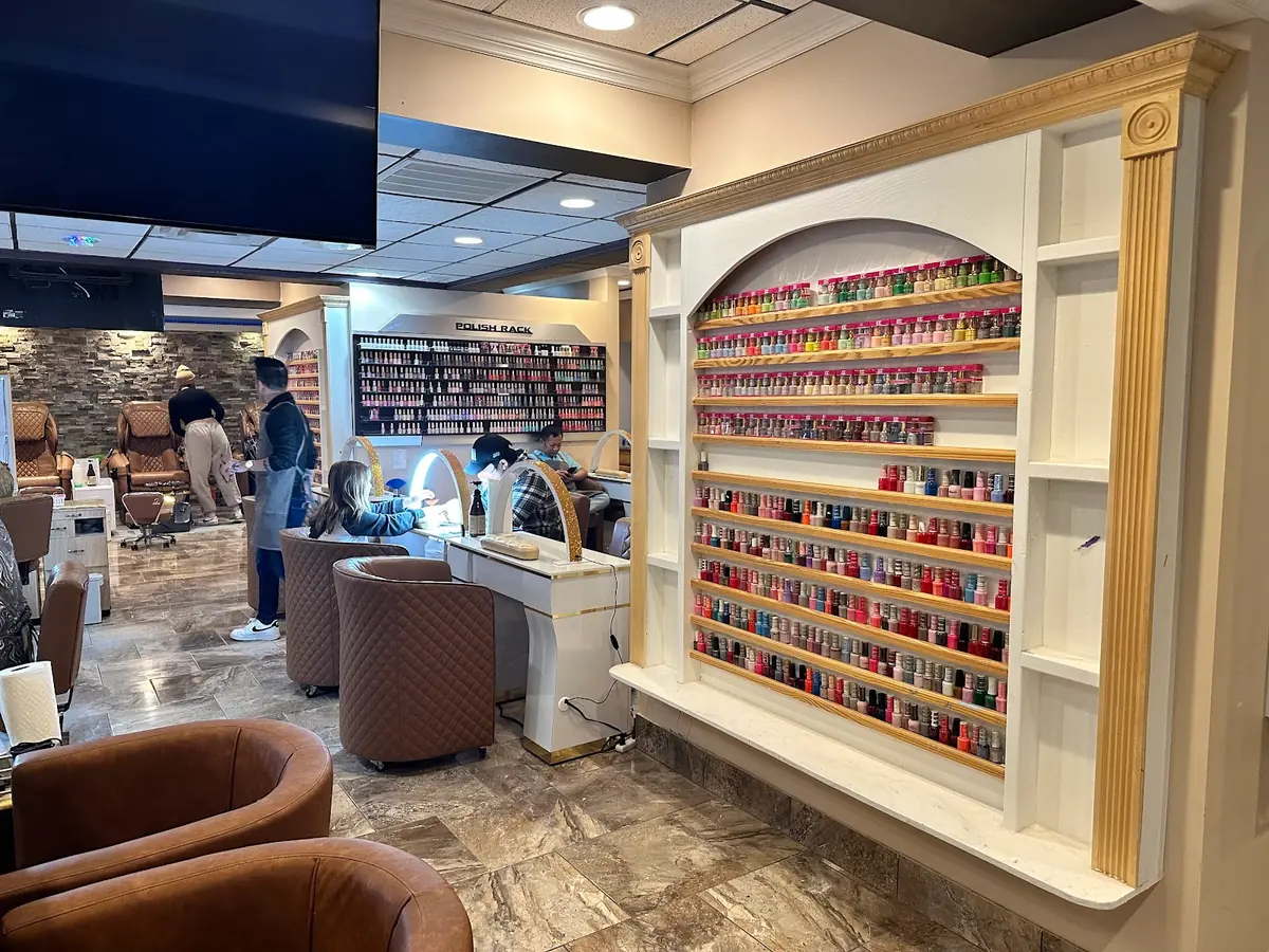 NV Nails photo (photo 1 of 3)