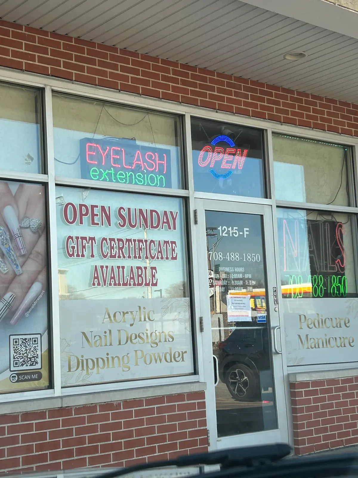 Lee Nails Spa of Forest Park photo (photo 1 of 3)