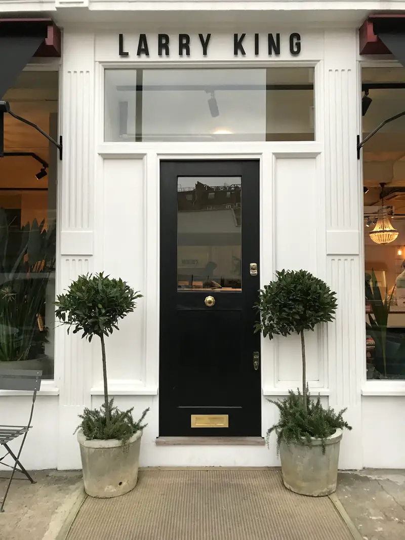 Larry King South Kensington photo (photo 1 of 3)