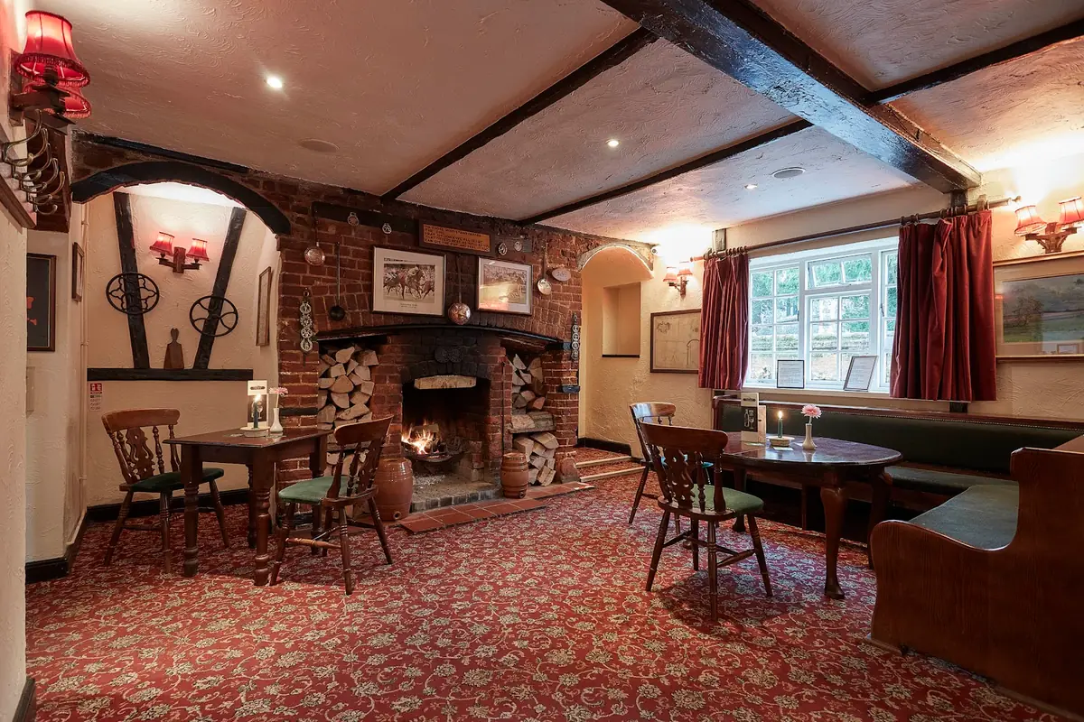 Banningham Crown, Norwich