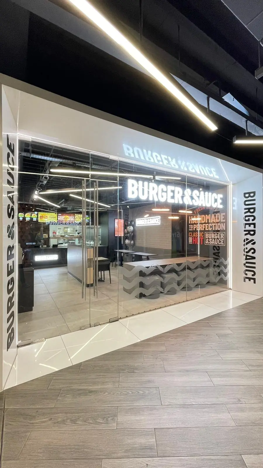 BURGER & SAUCE - Link Street photo (photo 1 of 3)