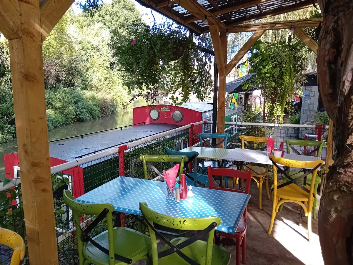 The Lock Inn Café — Cafes in Bradford On Avon