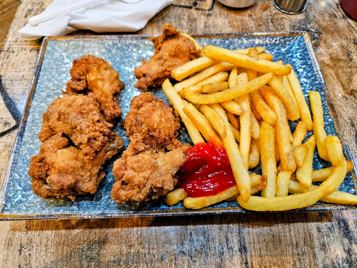 Whitechapel Fried Chicken photo (photo 2 of 3)