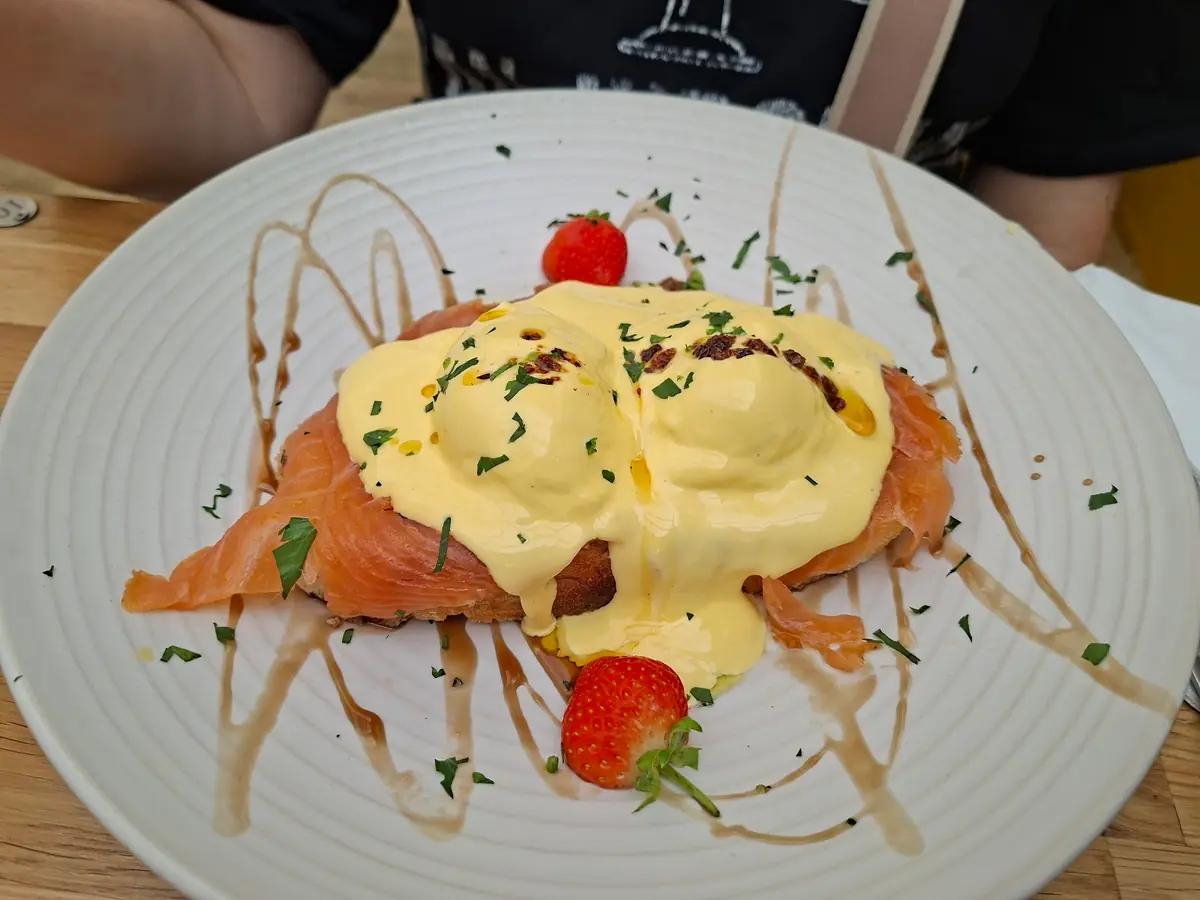 EMPIRE CAFE & RESTAURANT photo (photo 1 of 3)