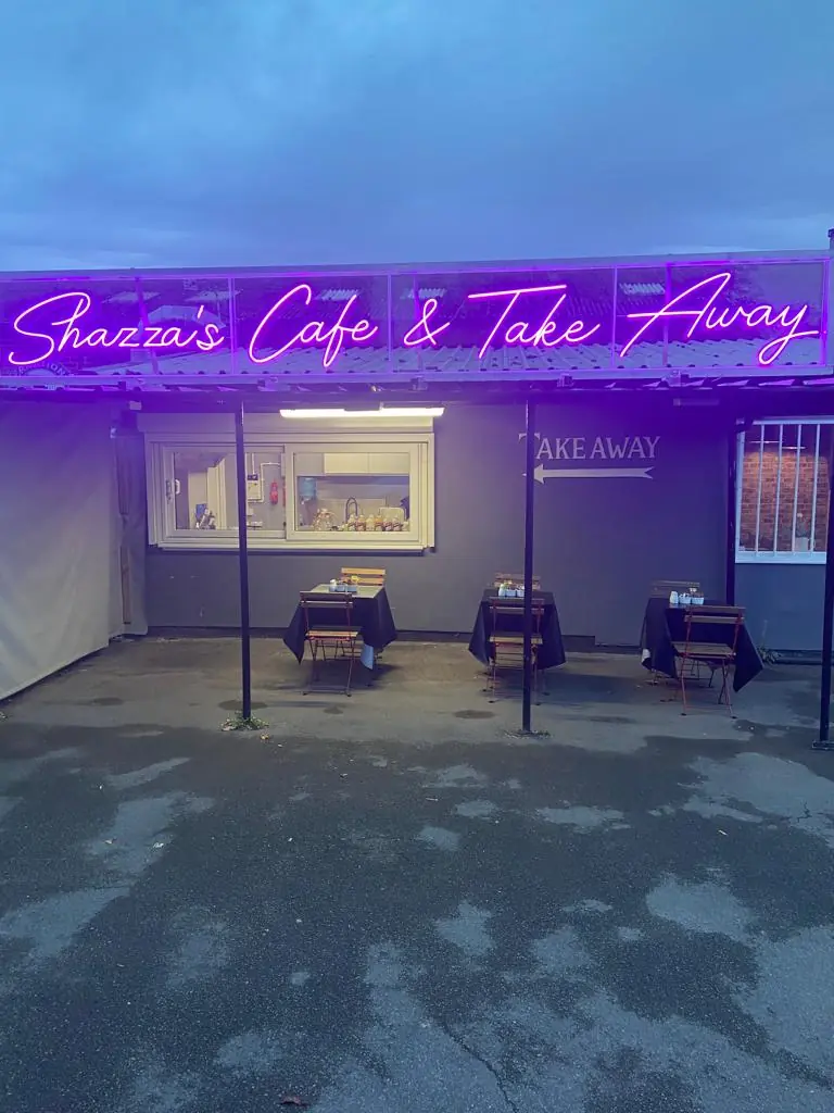 Shazza's Cafe & Takeaway photo (photo 2 of 3)