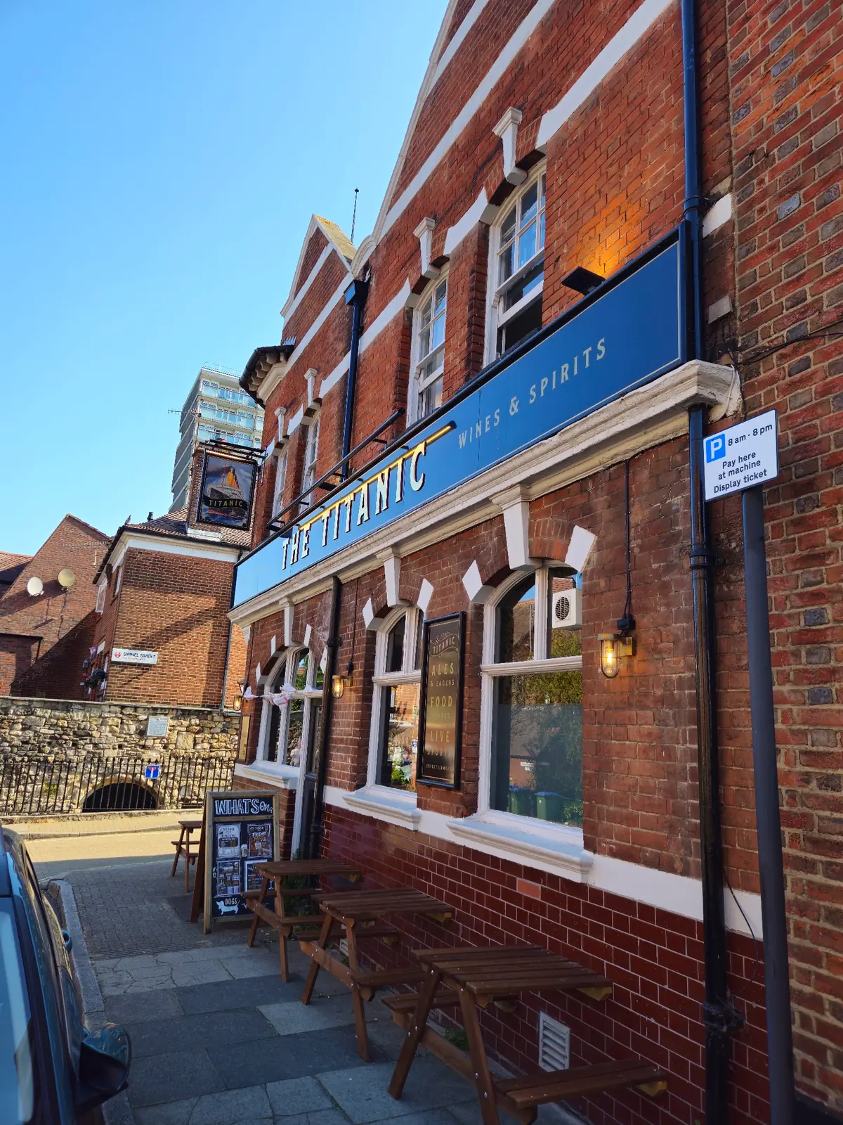 Inside The Titanic Pub & Kitchen, Southampton